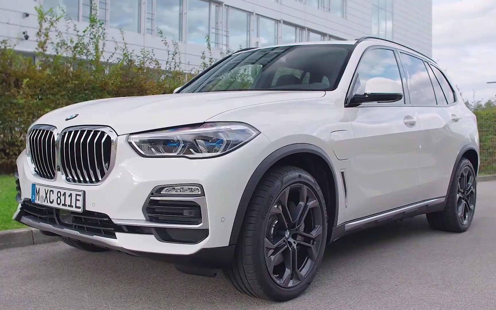 2021 new x5 混合动力插电版