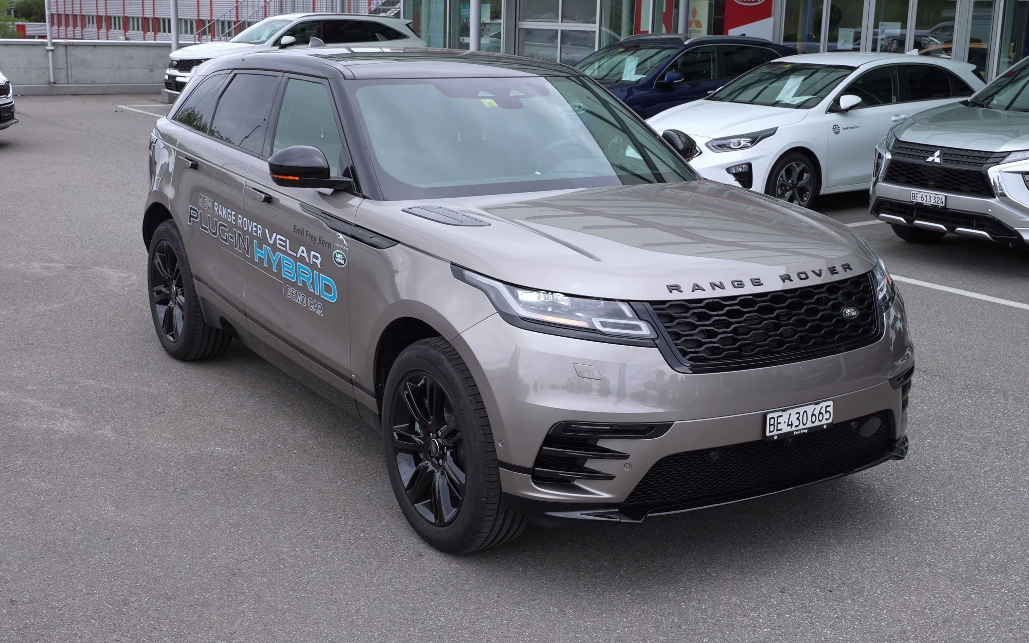 2021路虎揽胜星脉velar p400e 4k