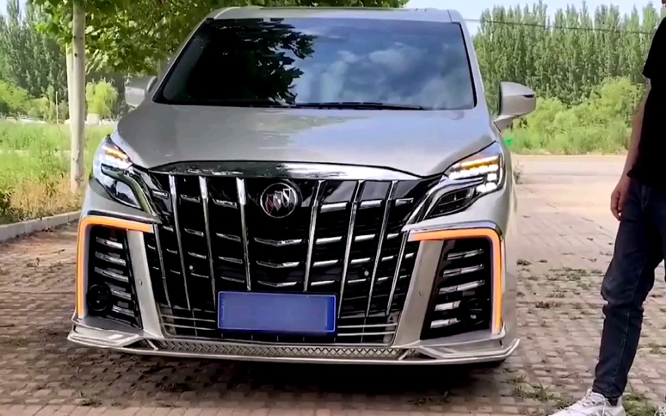 别克gl8 pk埃尔法,升级后比埃尔法还香