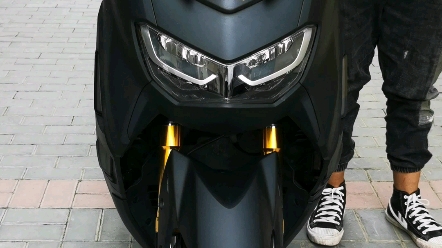 我的雅马哈nmax黑武士