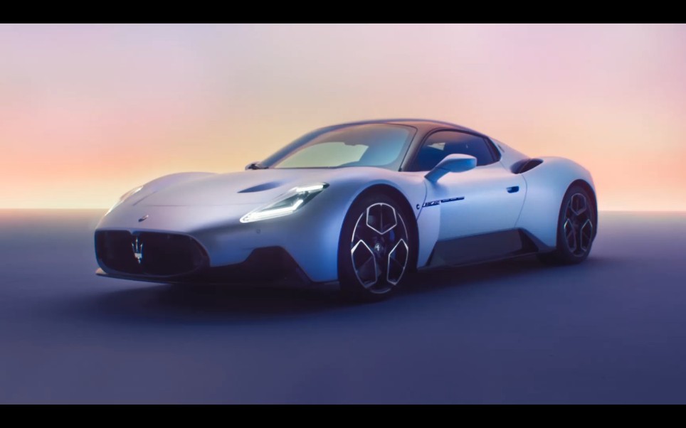 玛莎拉蒂全新跑车mc20官方宣传视频