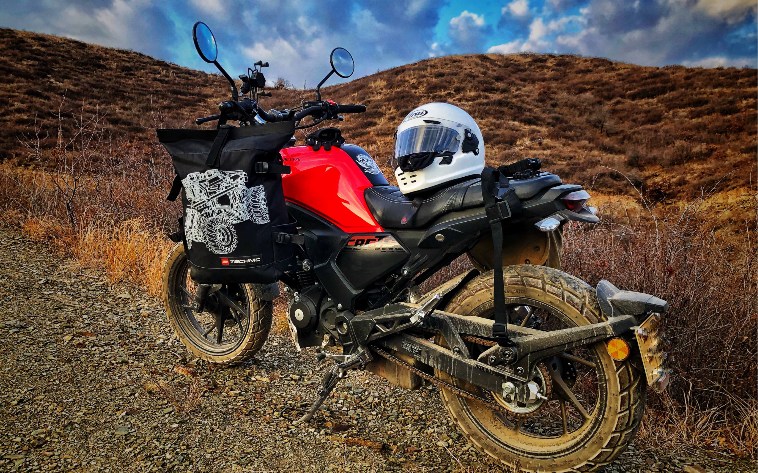 骑着190tr越野,单人单车深夜穿越大峡谷,荒郊野岭被困8小时孤立无援.