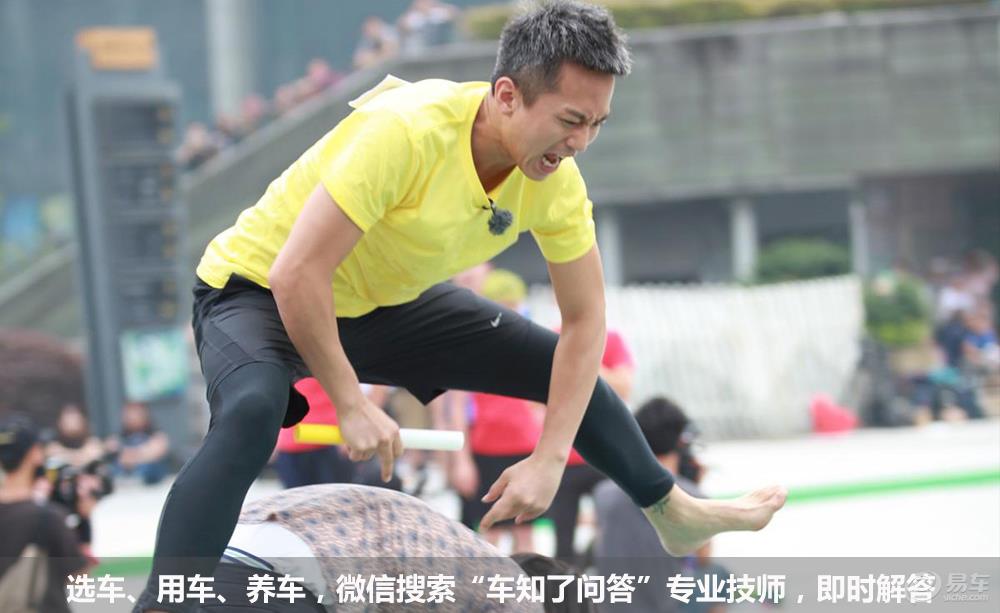 邓超在跑男跑一集就可以买辆玛莎拉蒂?